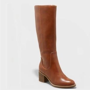 Target Universal Thread Boots- Like new